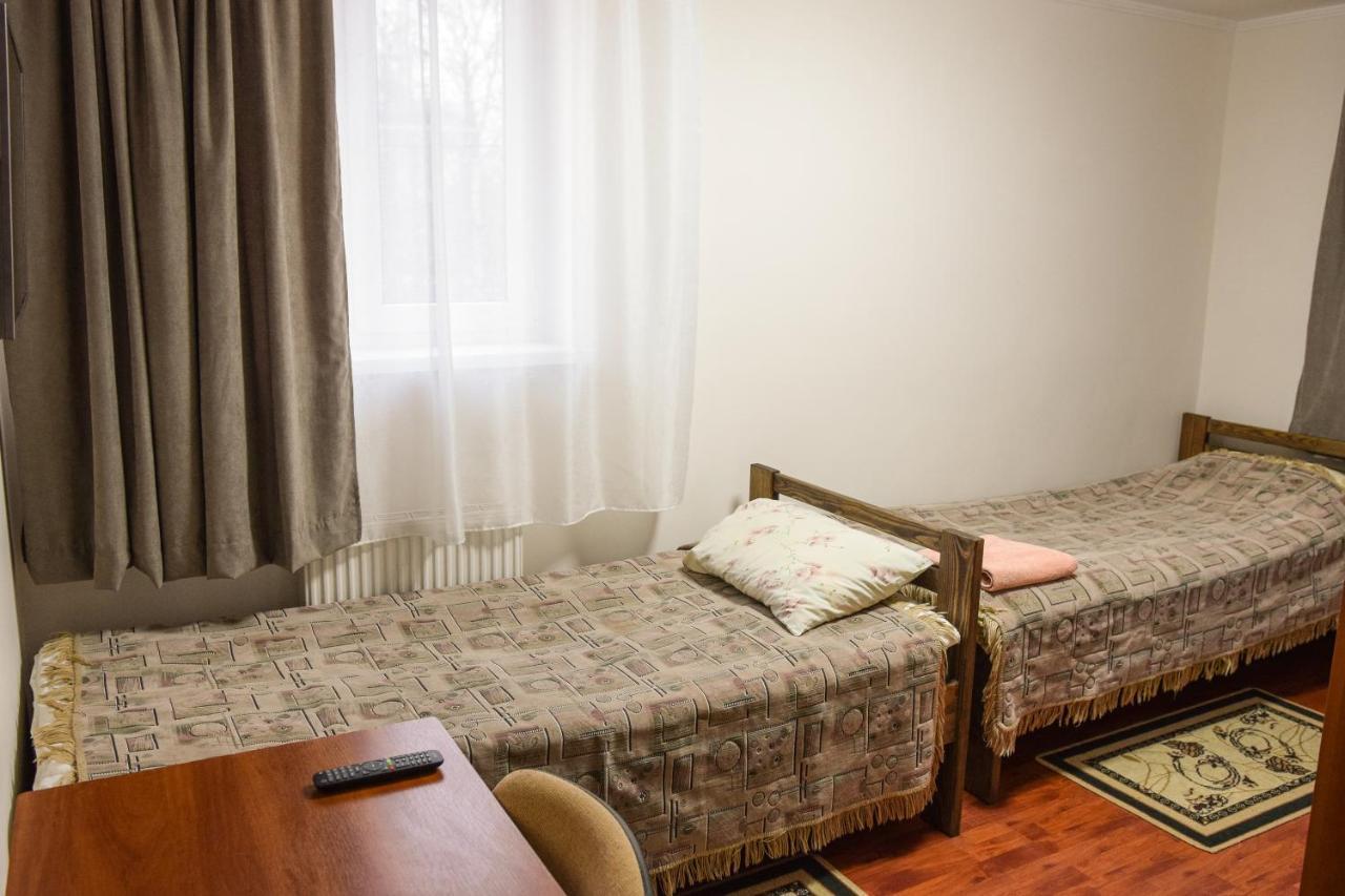 Gostynniy Dvir Hostel Ternopil Kültér fotó